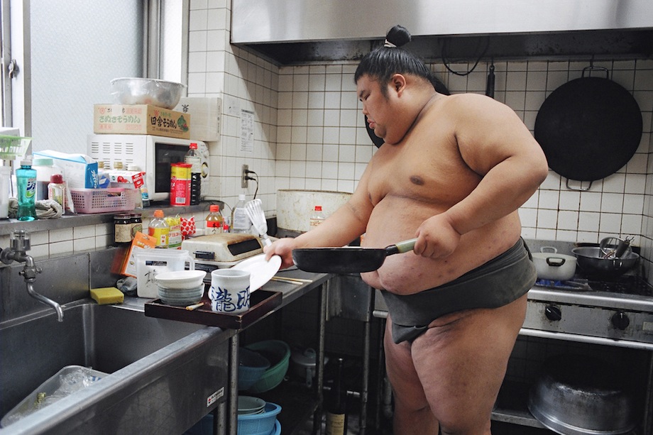 Chef Tagonishiki prepares lunch at Takasago beya.