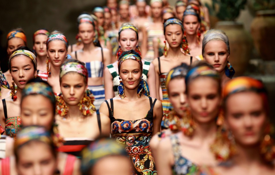 Models-walk-the-runway-at-the-Dolce-Gabbana-SpringSummer-2013-show-as-part-of-Milan-Womenswear-Fashion-Week-on-September-23-2012-in-Milan.-Vittorio-Zunino-CelottoGetty-Images-960x610