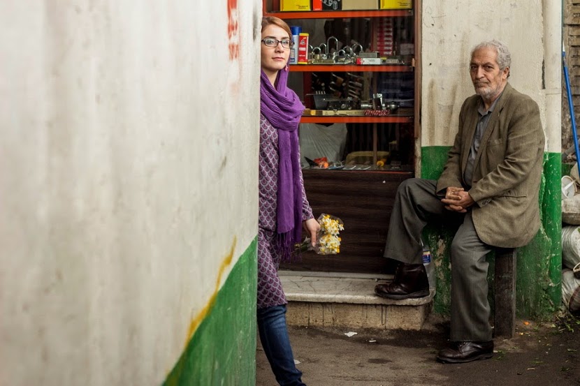 Mohammad Roodgoli - woman in Tehran street